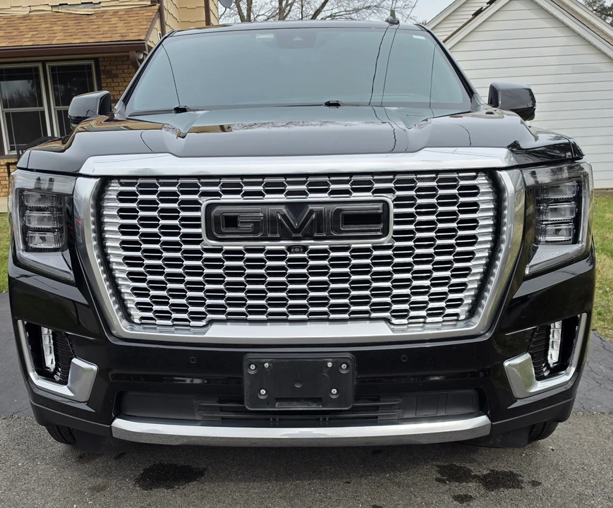 2023 GMC Yukon 5th Gen - Image 3 of 21