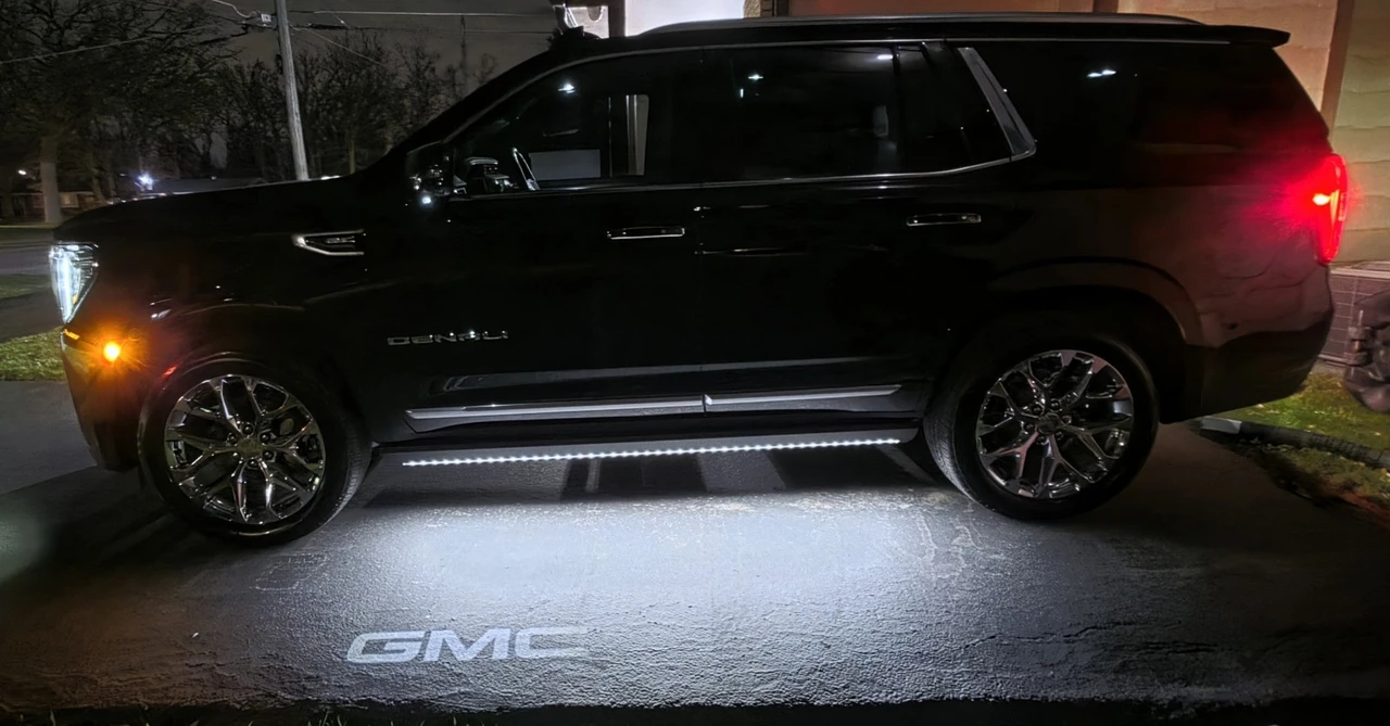 2023 GMC Yukon 5th Gen - Image 4 of 21
