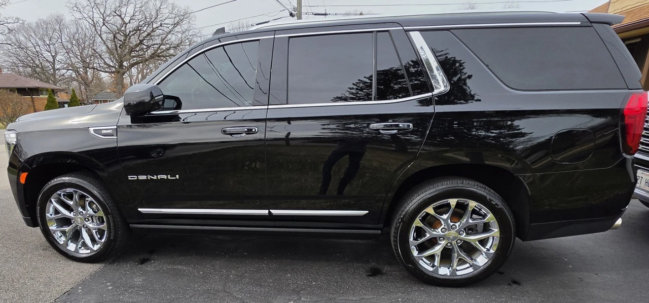 2023 GMC Yukon 5th Gen - Image 2 of 21