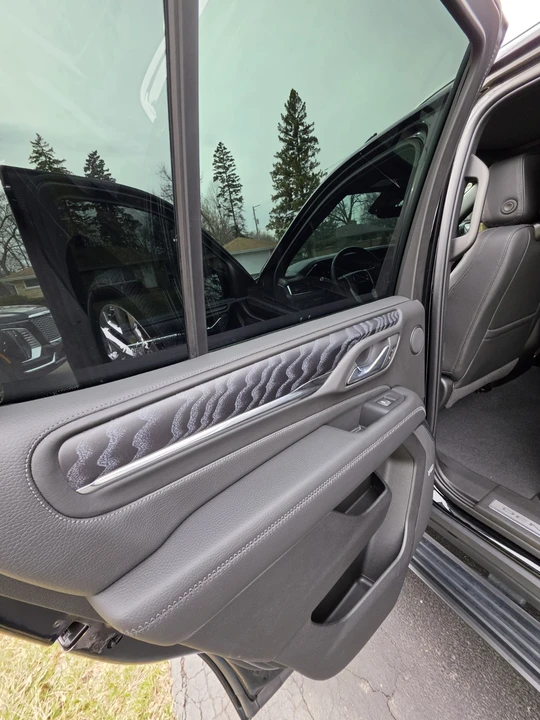 2023 GMC Yukon 5th Gen - Image 15 of 21