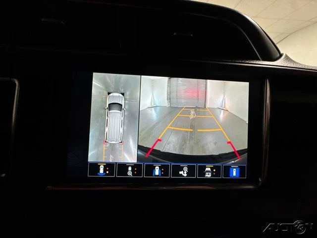 2023 GMC Yukon 5th Gen - Image 20 of 21