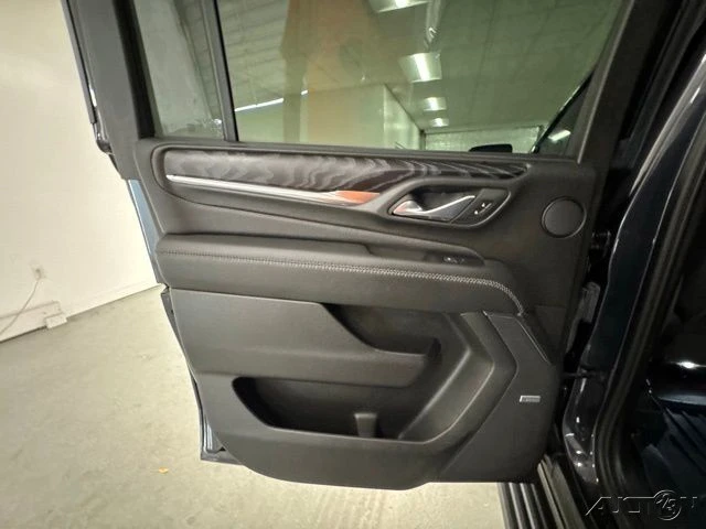 2023 GMC Yukon 5th Gen - Image 9 of 21