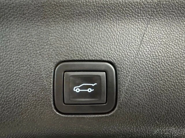 2023 GMC Yukon 5th Gen - Image 8 of 21