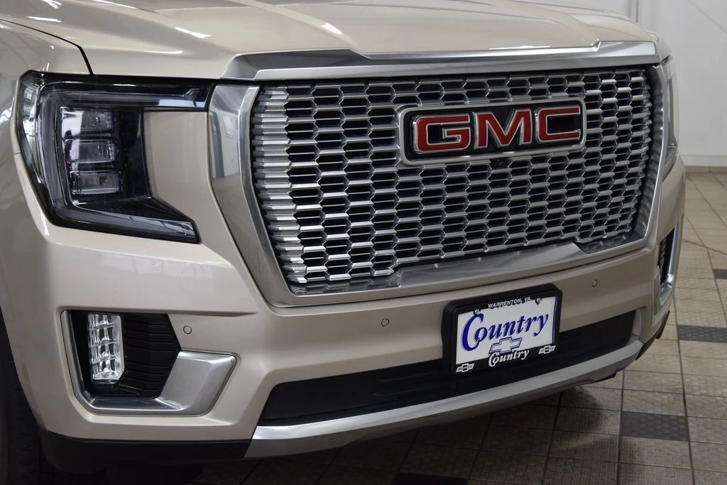 2023 GMC Yukon 5th Gen - Image 11 of 12
