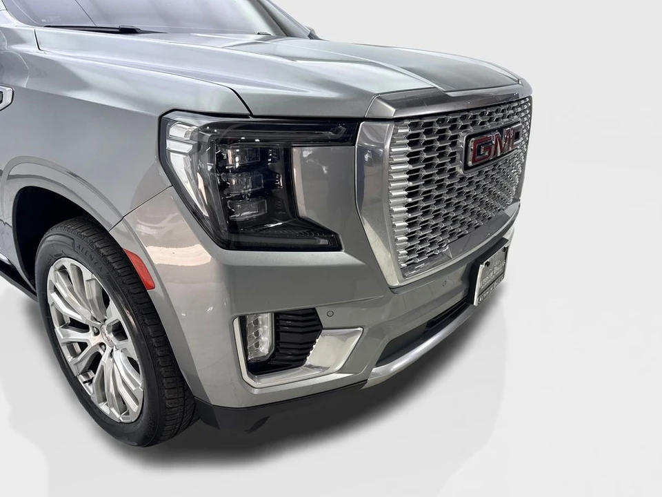 2023 GMC Yukon 5th Gen - Image 17 of 21