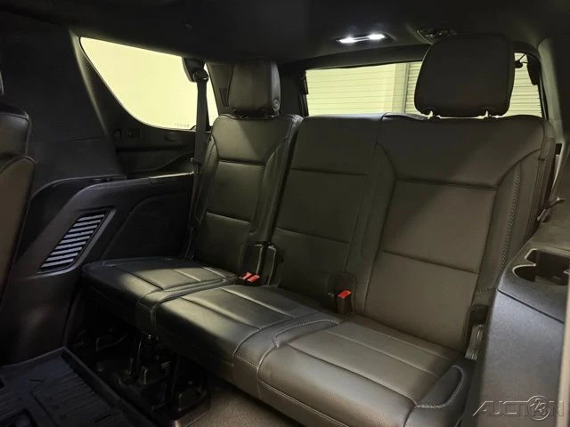 2023 GMC Yukon 5th Gen - Image 19 of 21