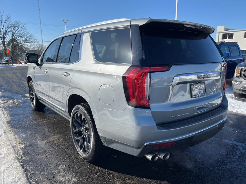 2023 GMC Yukon 5th Gen - Image 7 of 12