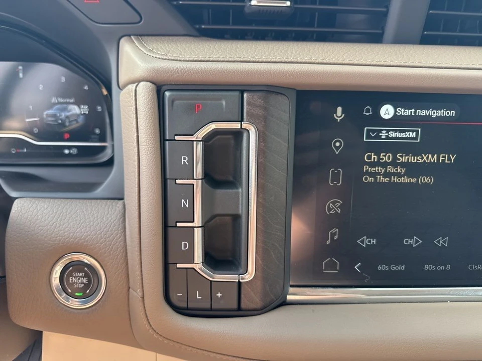 2023 GMC Yukon 5th Gen - Image 20 of 21