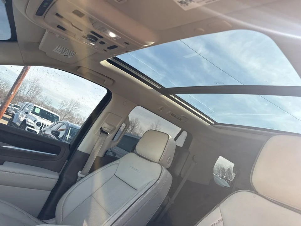 2023 GMC Yukon 5th Gen - Image 6 of 8