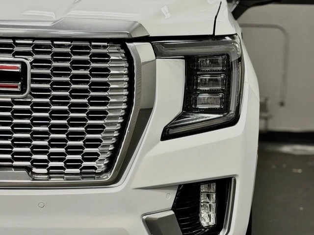 2023 GMC Yukon 5th Gen - Image 8 of 21