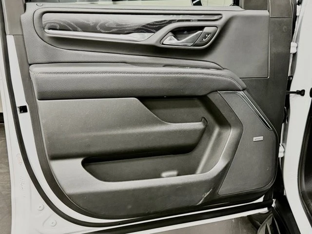 2023 GMC Yukon 5th Gen - Image 19 of 21