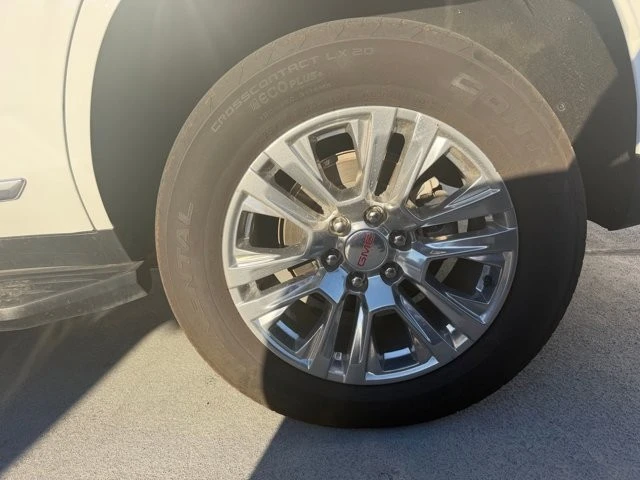 2023 GMC Yukon 5th Gen - Image 5 of 16