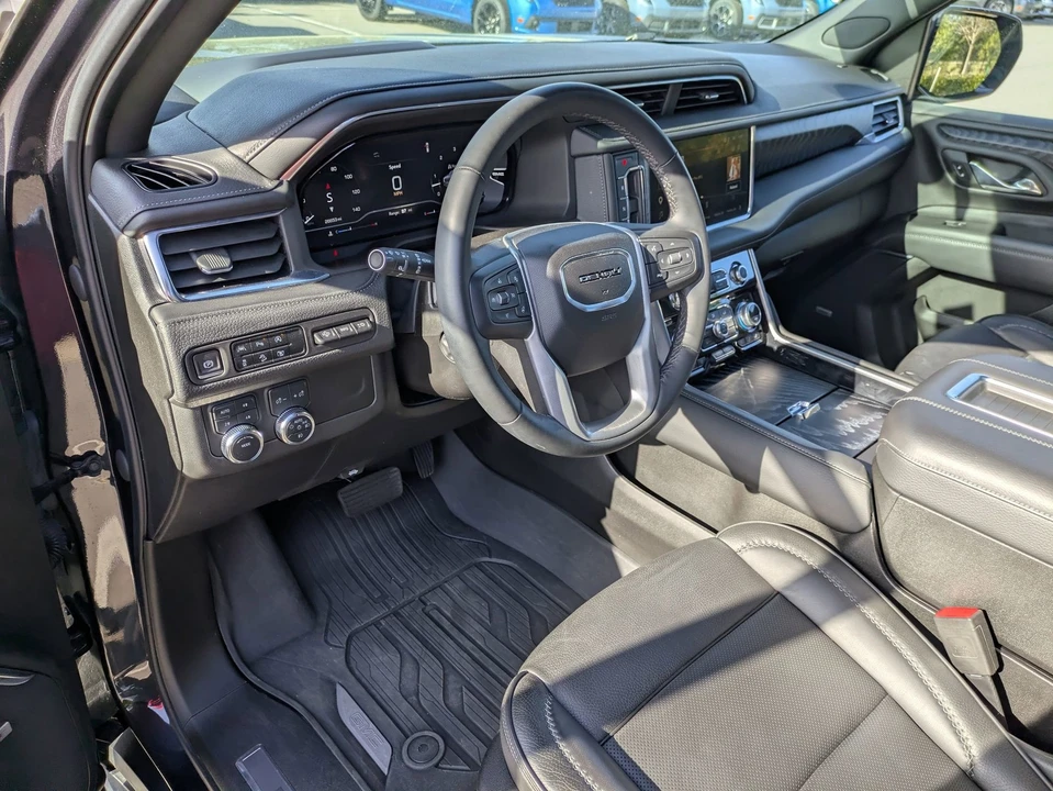 2023 GMC Yukon 5th Gen - Image 14 of 21
