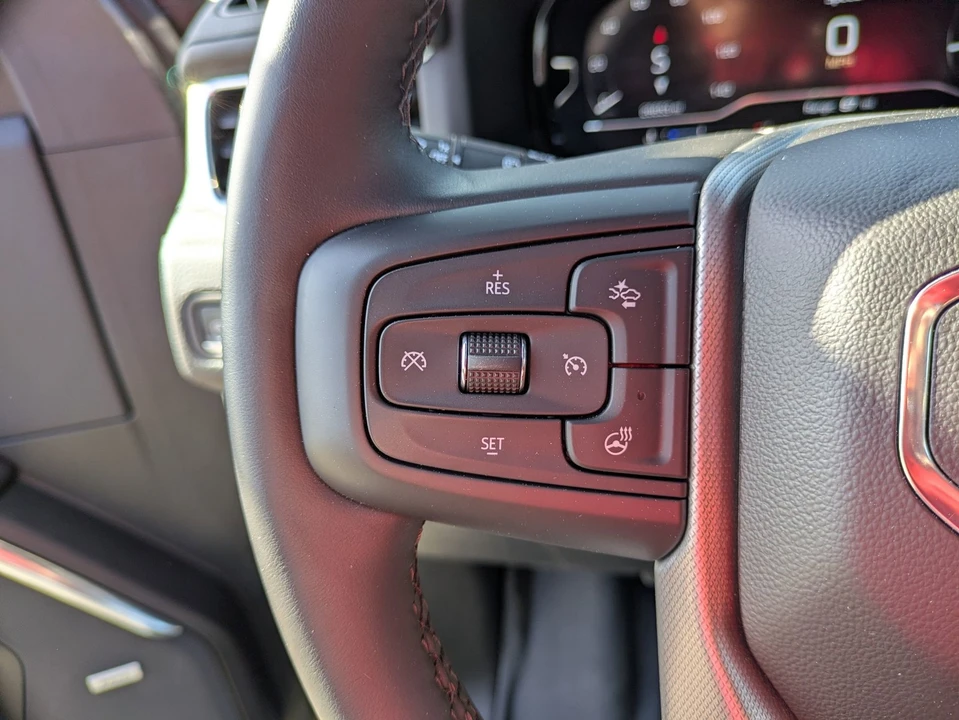 2023 GMC Yukon 5th Gen - Image 18 of 21