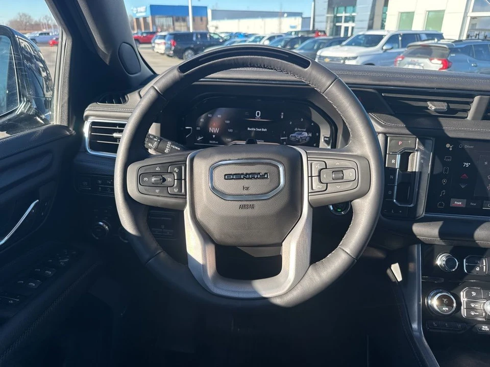 2023 GMC Yukon 5th Gen - Image 18 of 21