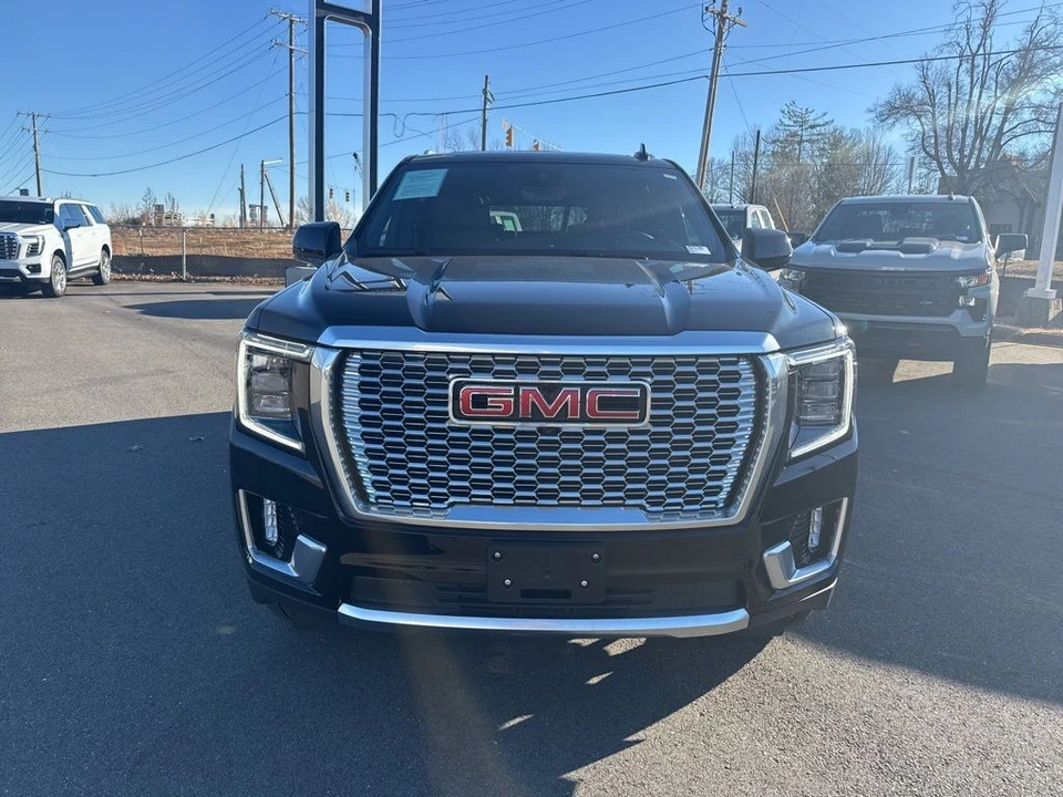 2023 GMC Yukon 5th Gen - Image 8 of 21
