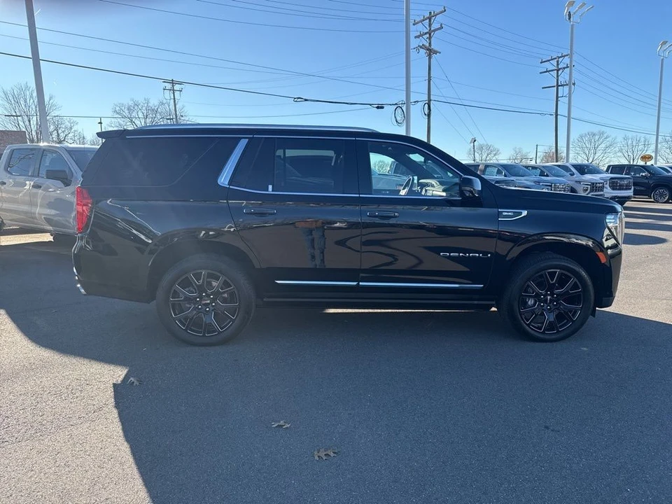 2023 GMC Yukon 5th Gen - Image 6 of 12