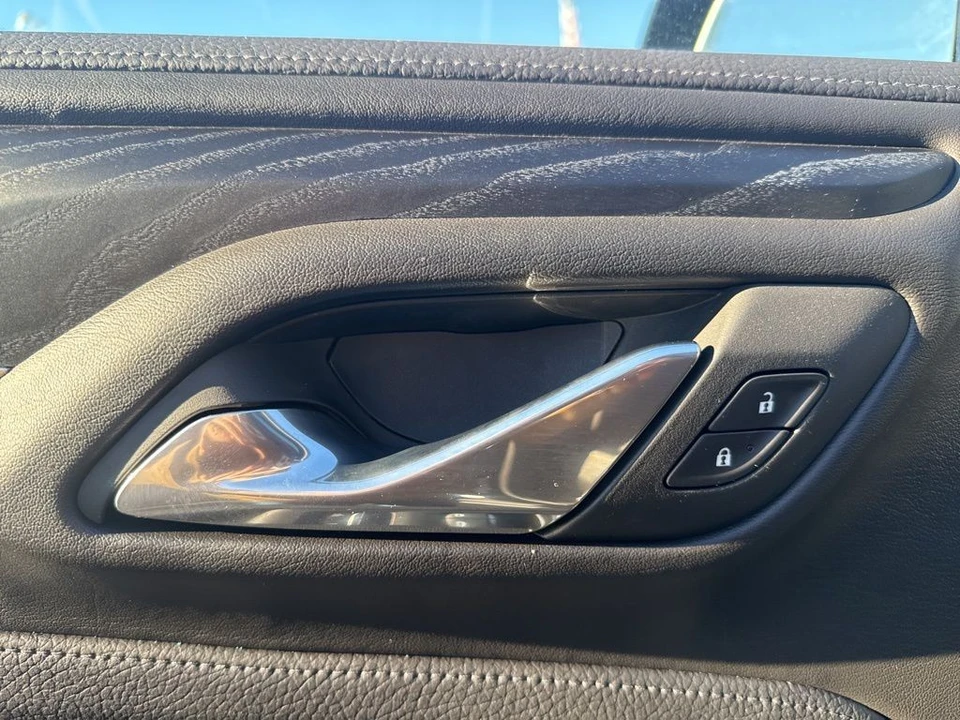 2023 GMC Yukon 5th Gen - Image 12 of 21