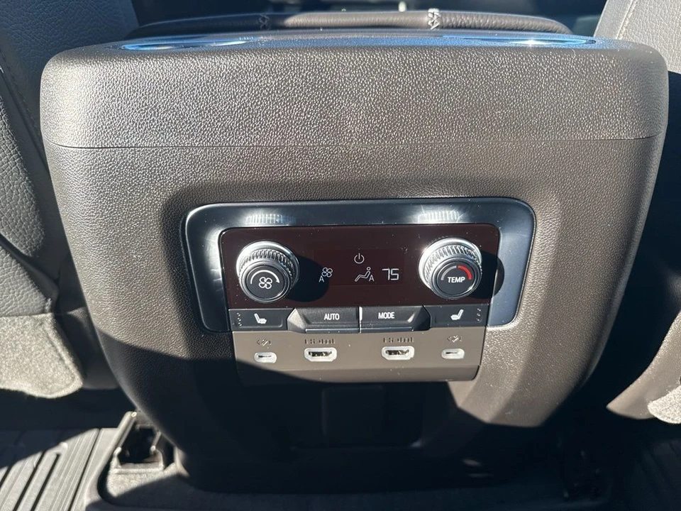 2023 GMC Yukon 5th Gen - Image 16 of 21