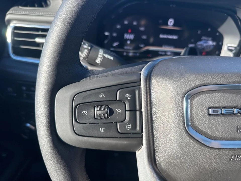 2023 GMC Yukon 5th Gen - Image 19 of 21