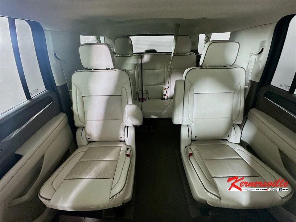 2023 GMC Yukon 5th Gen - Image 13 of 21