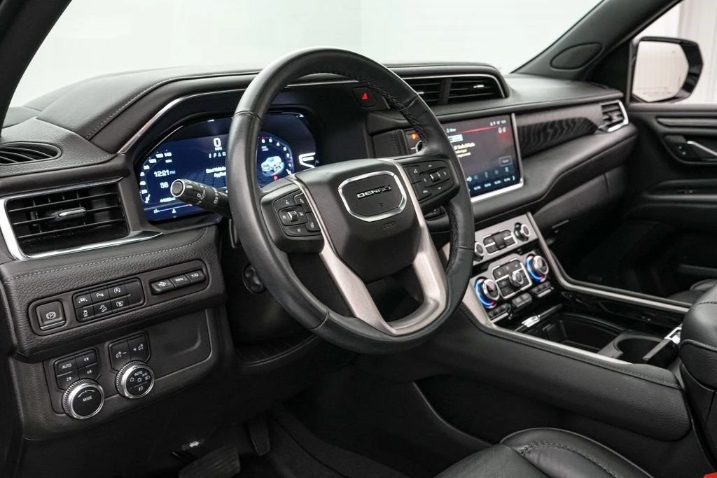 2023 GMC Yukon 5th Gen - Image 14 of 21