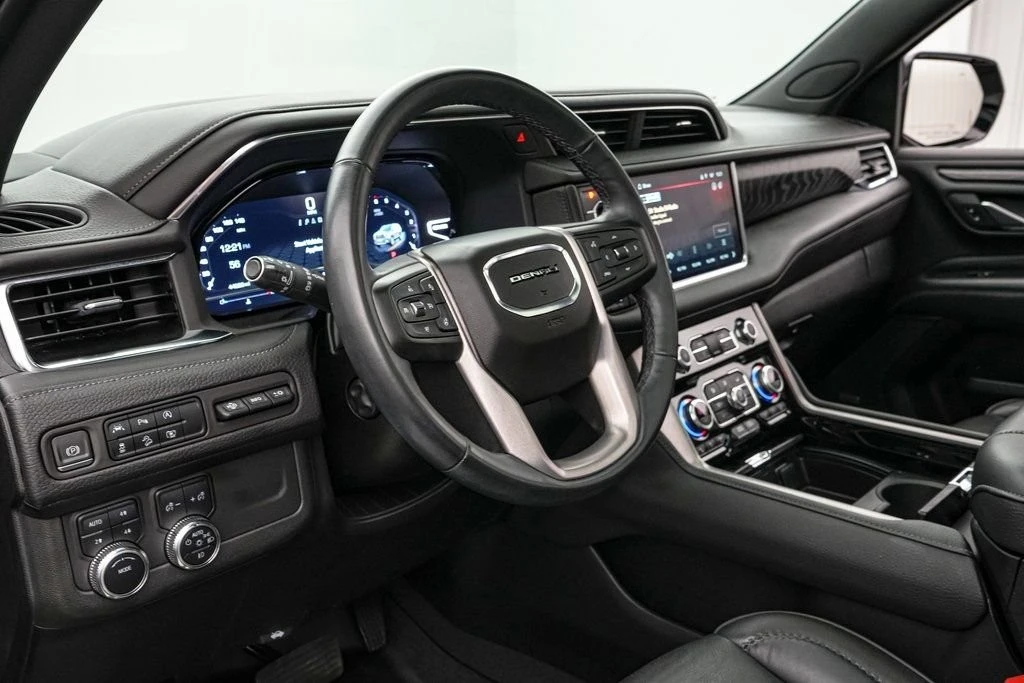 2023 GMC Yukon 5th Gen - Image 14 of 21