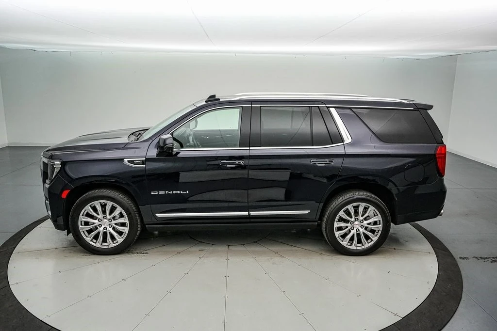 2023 GMC Yukon 5th Gen - Image 8 of 21