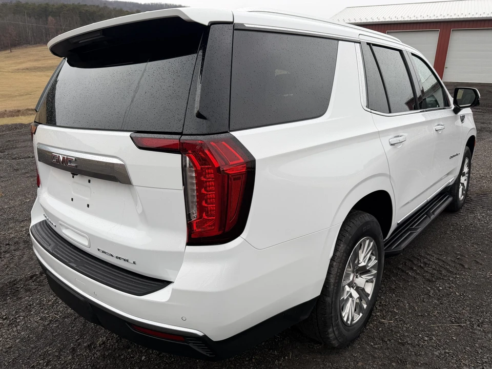 2023 GMC Yukon 5th Gen - Image 6 of 31