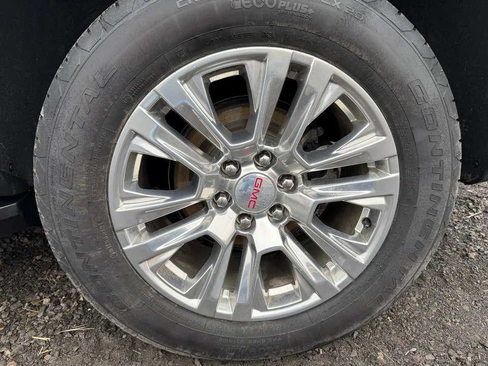 2023 GMC Yukon 5th Gen - Image 18 of 31