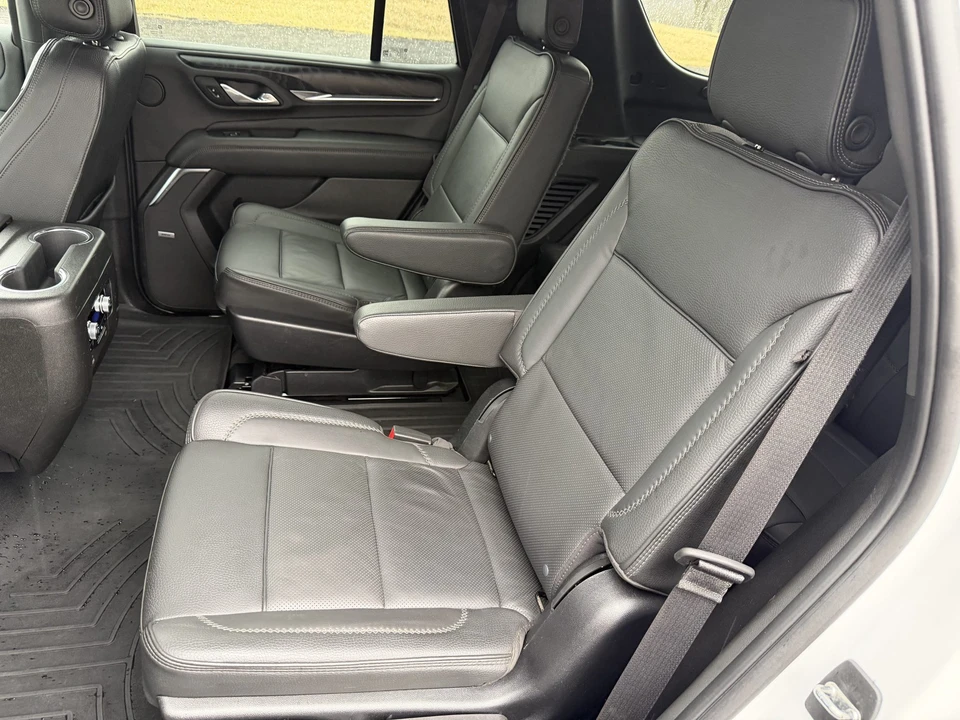 2023 GMC Yukon 5th Gen - Image 27 of 31