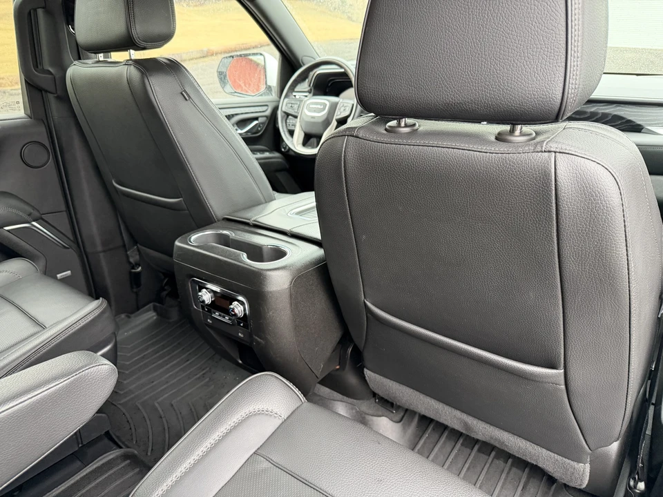 2023 GMC Yukon 5th Gen - Image 28 of 31