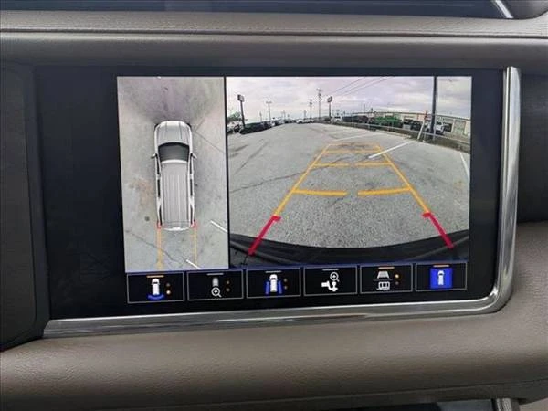 2023 GMC Yukon 5th Gen - Image 14 of 21