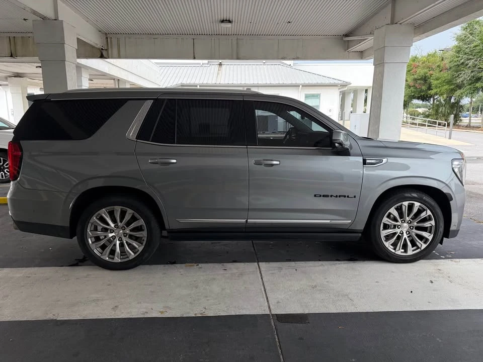 2023 GMC Yukon 5th Gen - Image 5 of 19