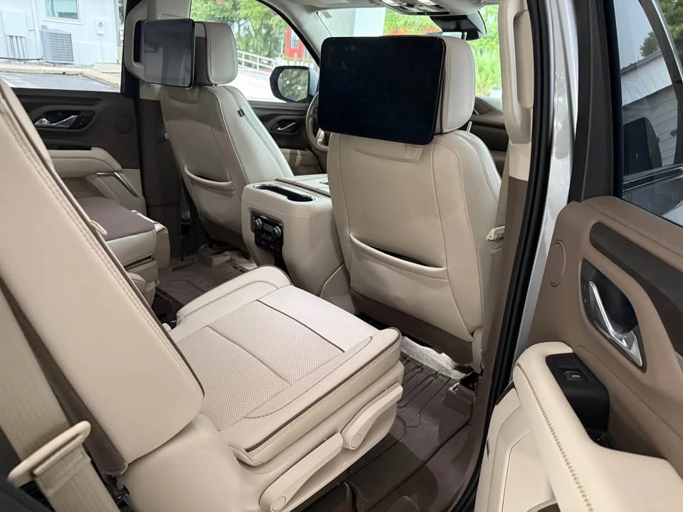 2023 GMC Yukon 5th Gen - Image 13 of 19