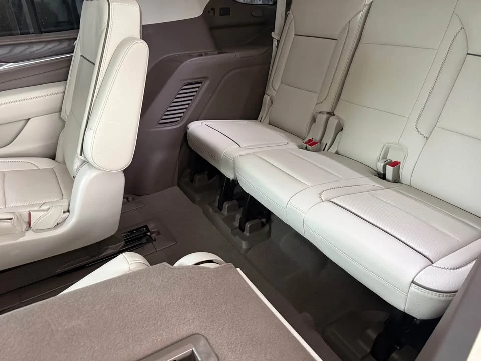 2023 GMC Yukon 5th Gen - Image 12 of 19