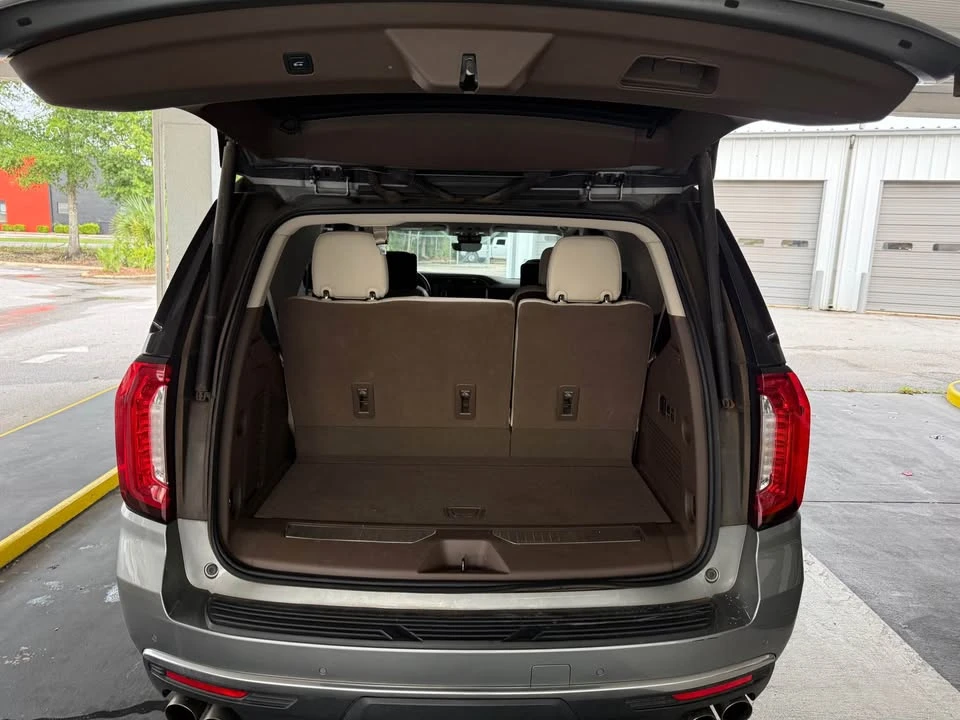 2023 GMC Yukon 5th Gen - Image 9 of 19