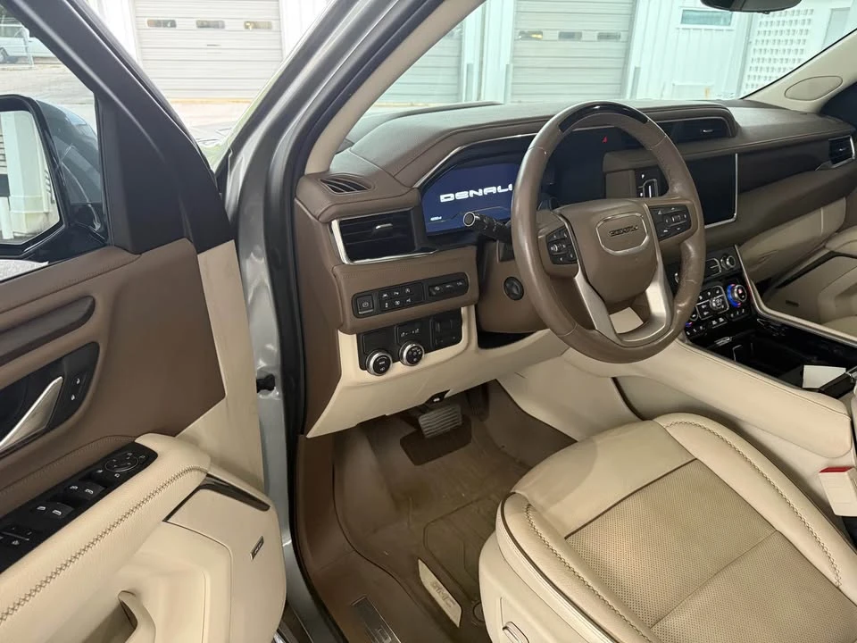 2023 GMC Yukon 5th Gen - Image 10 of 19