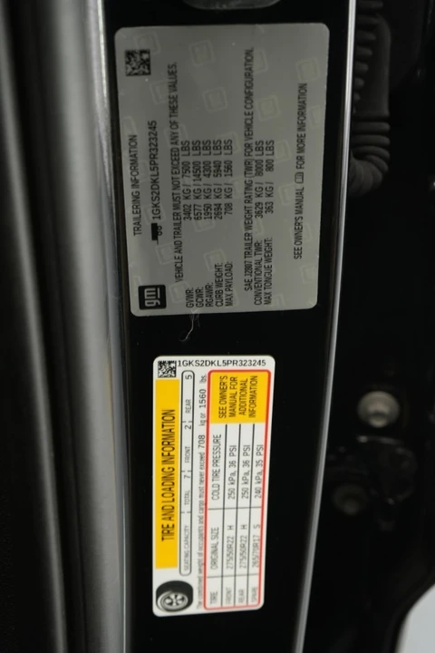 2023 GMC Yukon 5th Gen - Image 24 of 31