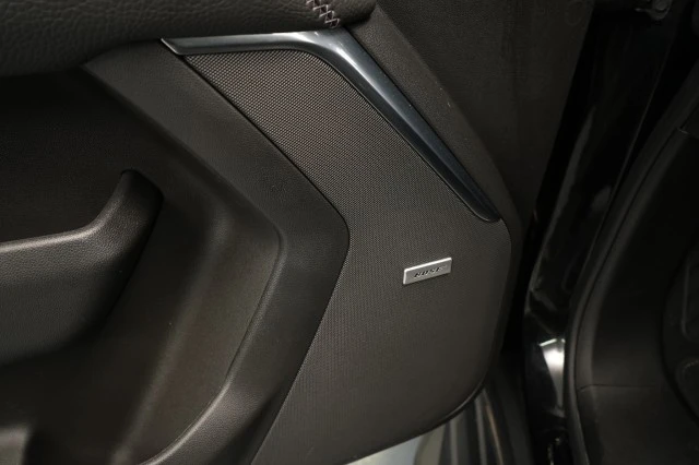 2023 GMC Yukon 5th Gen - Image 27 of 31