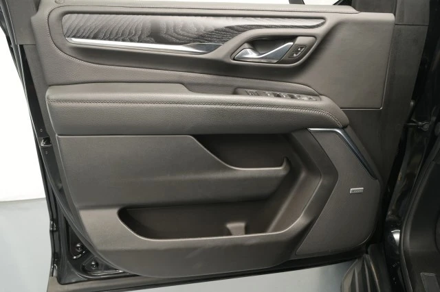 2023 GMC Yukon 5th Gen - Image 25 of 31