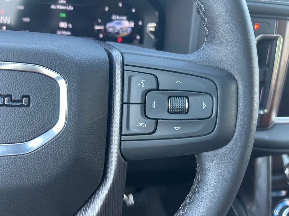 2023 GMC Yukon 5th Gen - Image 17 of 21