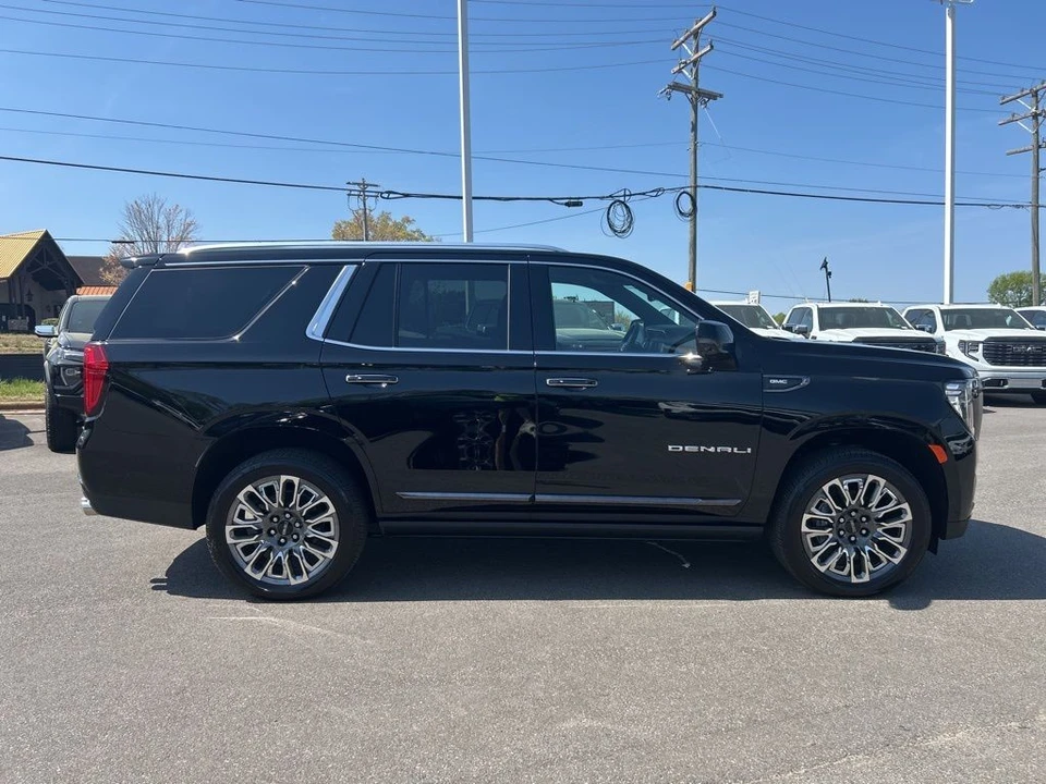 2023 GMC Yukon 5th Gen - Image 6 of 21