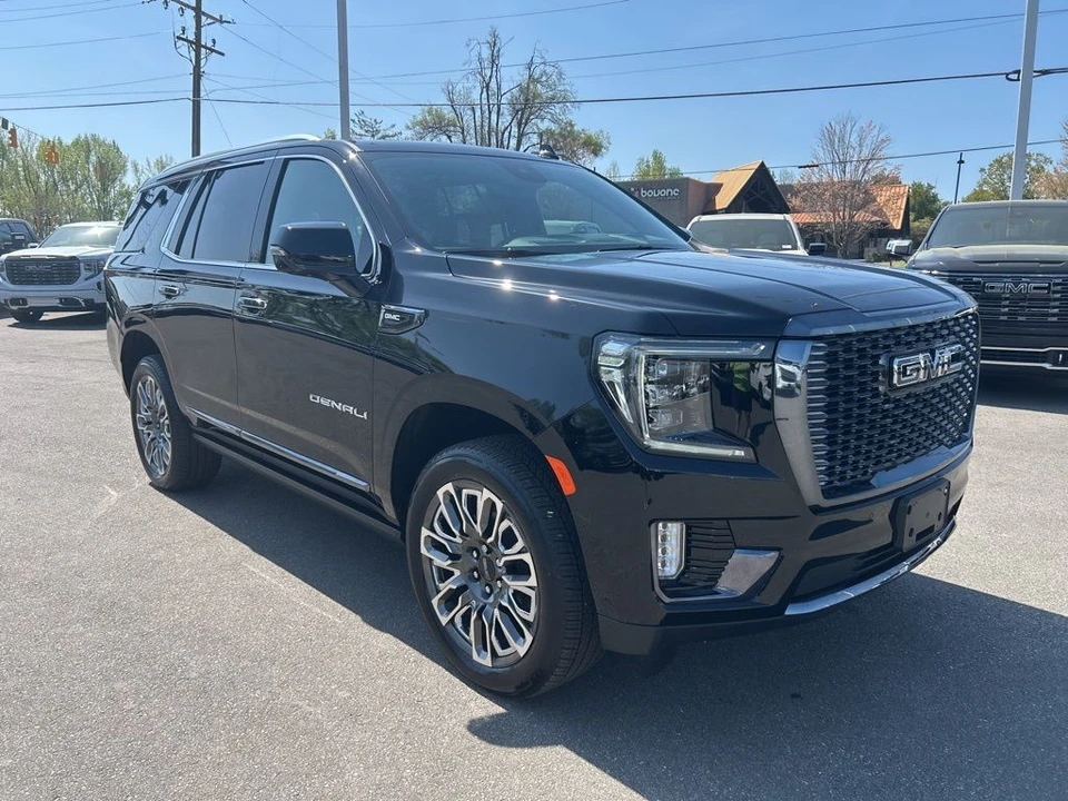 2023 GMC Yukon 5th Gen - Image 7 of 21