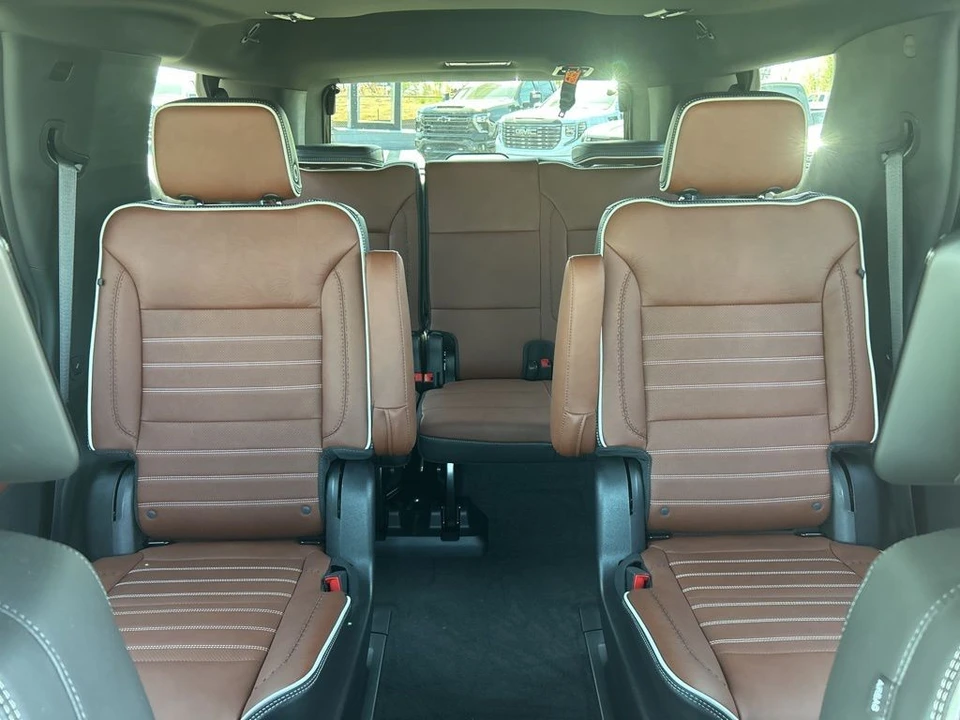 2023 GMC Yukon 5th Gen - Image 11 of 21