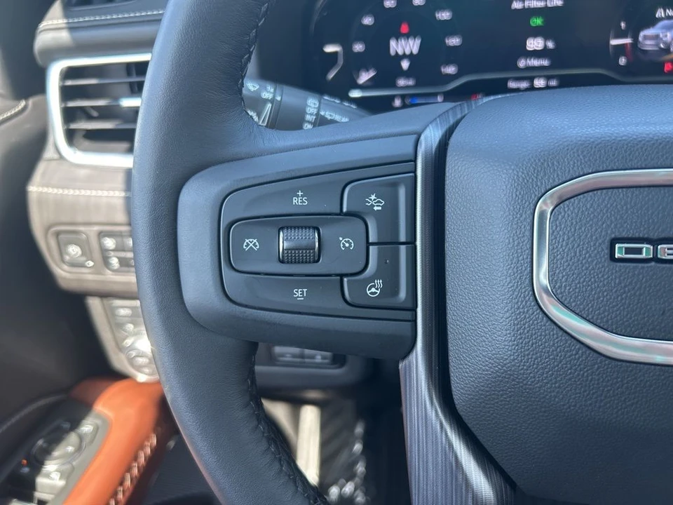 2023 GMC Yukon 5th Gen - Image 16 of 21