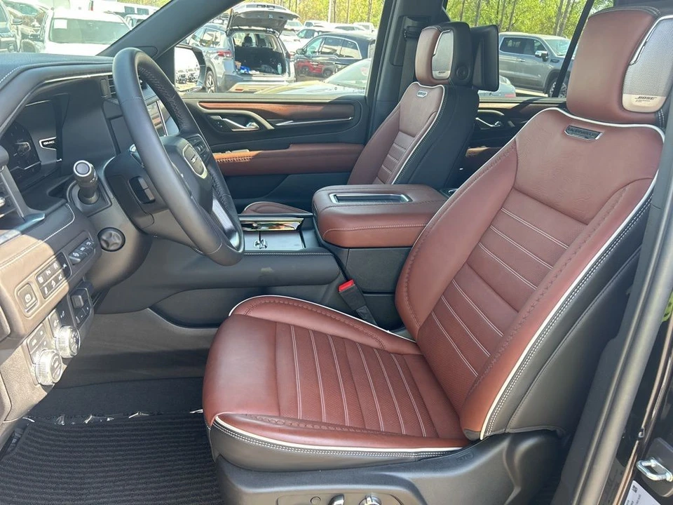 2023 GMC Yukon 5th Gen - Image 9 of 21