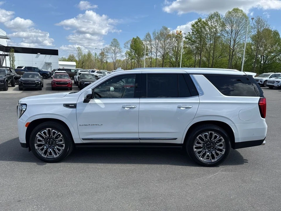 2023 GMC Yukon 5th Gen - Image 2 of 21