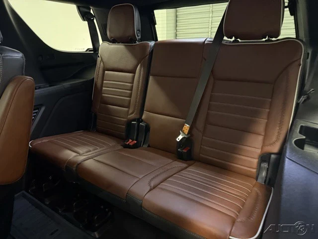 2023 GMC Yukon 5th Gen - Image 17 of 21