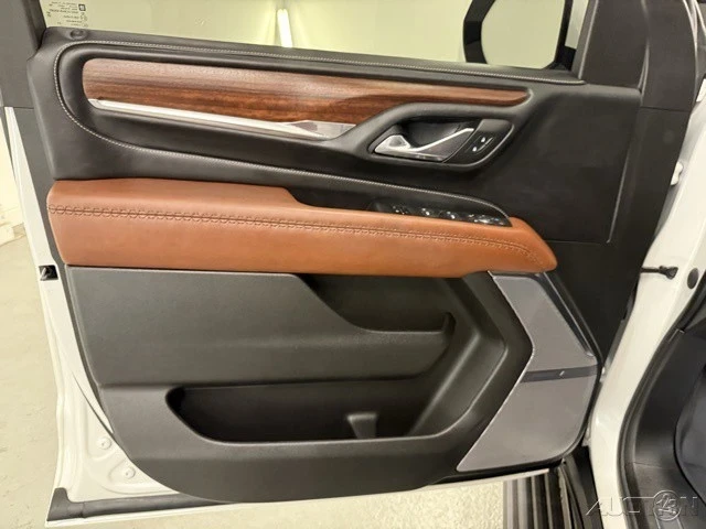 2023 GMC Yukon 5th Gen - Image 12 of 21